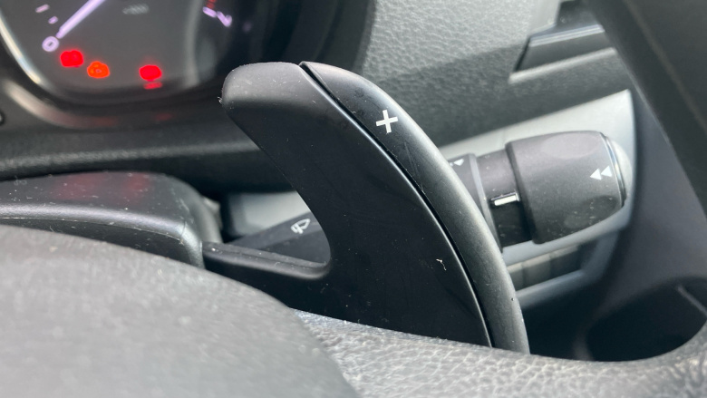 Vauxhall Vivaro L2 Diesel 3100 2.0d 145PS Dynamic H1 Van Auto